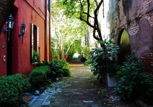 alley in charleston