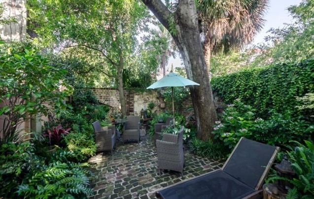 Wraggborough Garden on Society Street