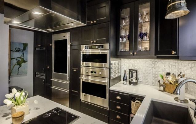 Kitchen at Wraggborough home